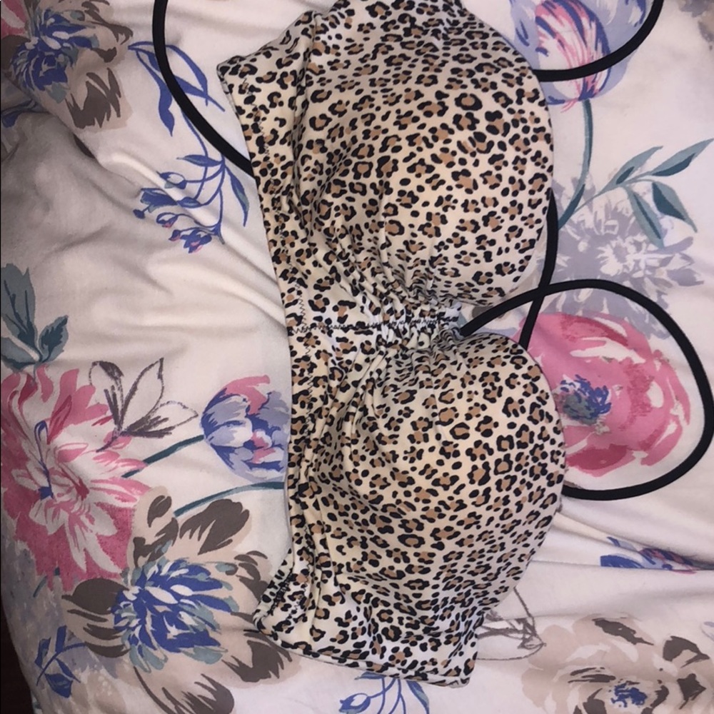 Strapless cheetah print bikini top